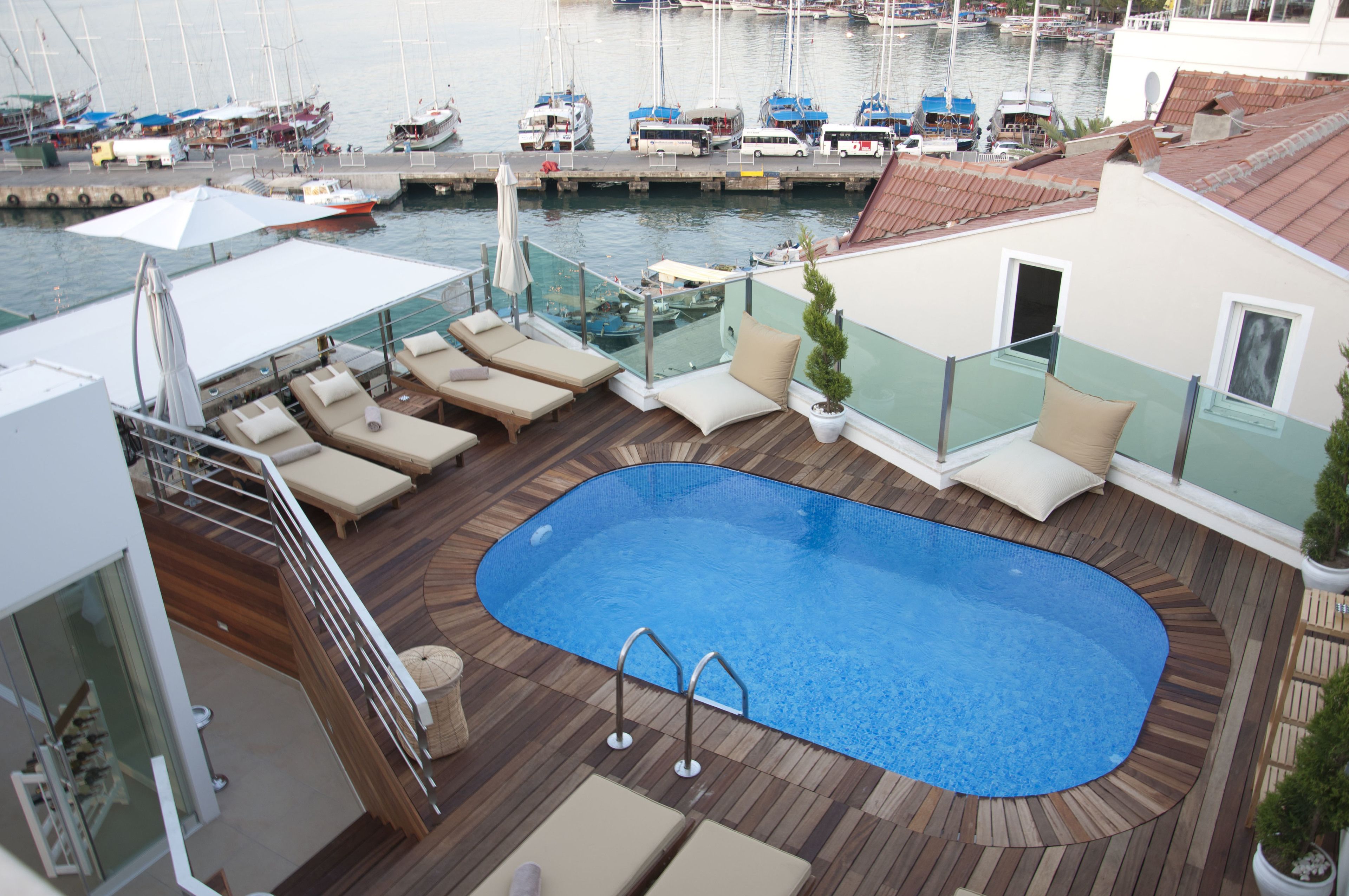 Seasonal outdoor pool