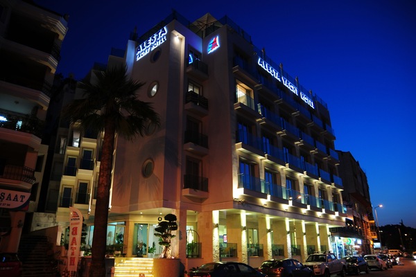 Front of property - evening/night