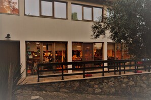 Porch - Quintinha D' Arga (Caminha)