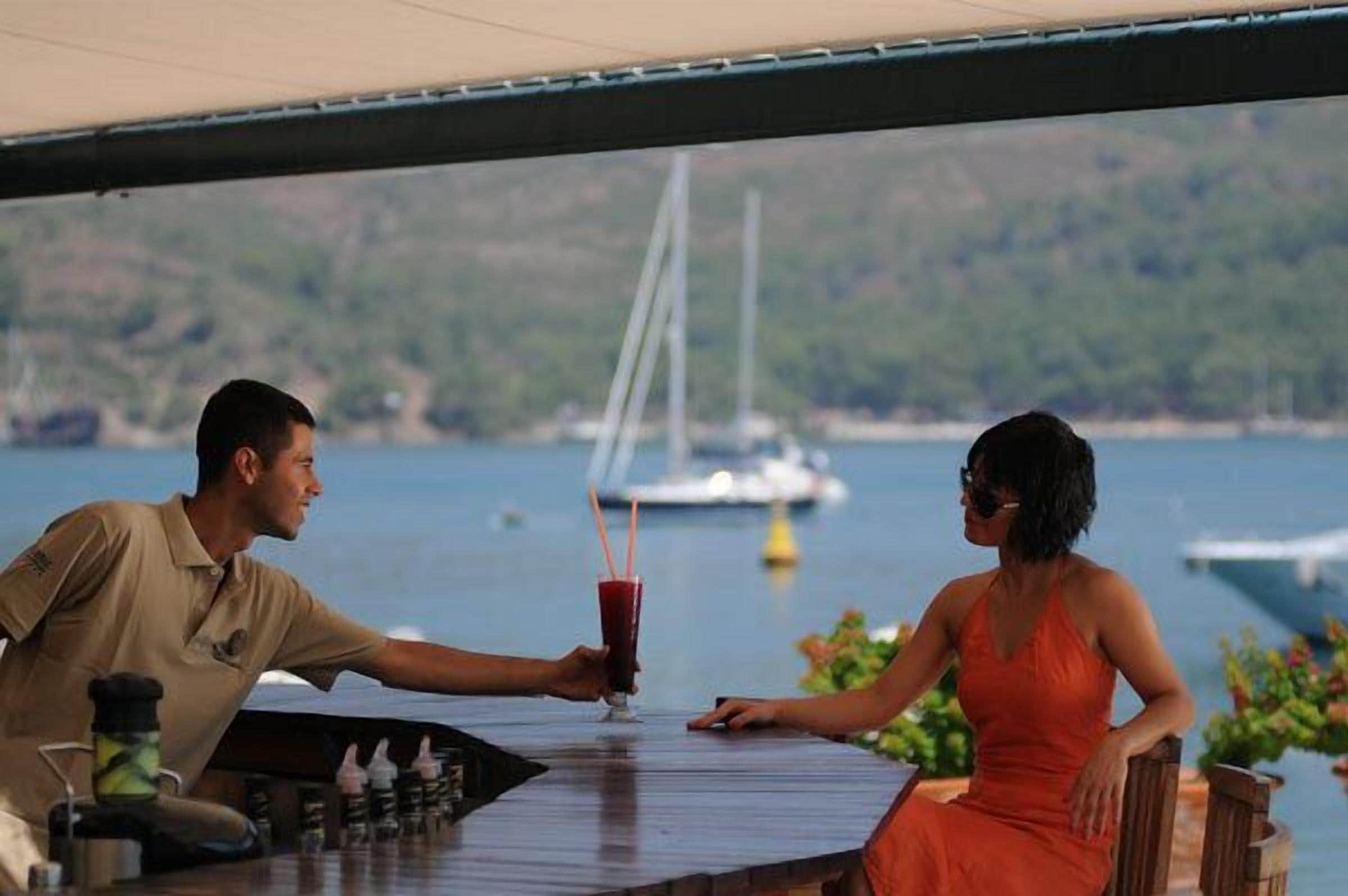 Bar (en la propiedad)