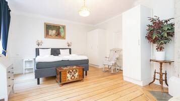 Grand-huoneisto, 1 makuuhuone | 1 makuuhuone, silitysrauta/-lauta, ilmainen Wi-Fi, vuodevaatteet