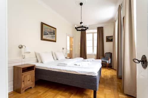 Apartment, 3 Bedrooms (Bäddsoffa) | 1 bedroom, iron/ironing board, free WiFi, bed sheets