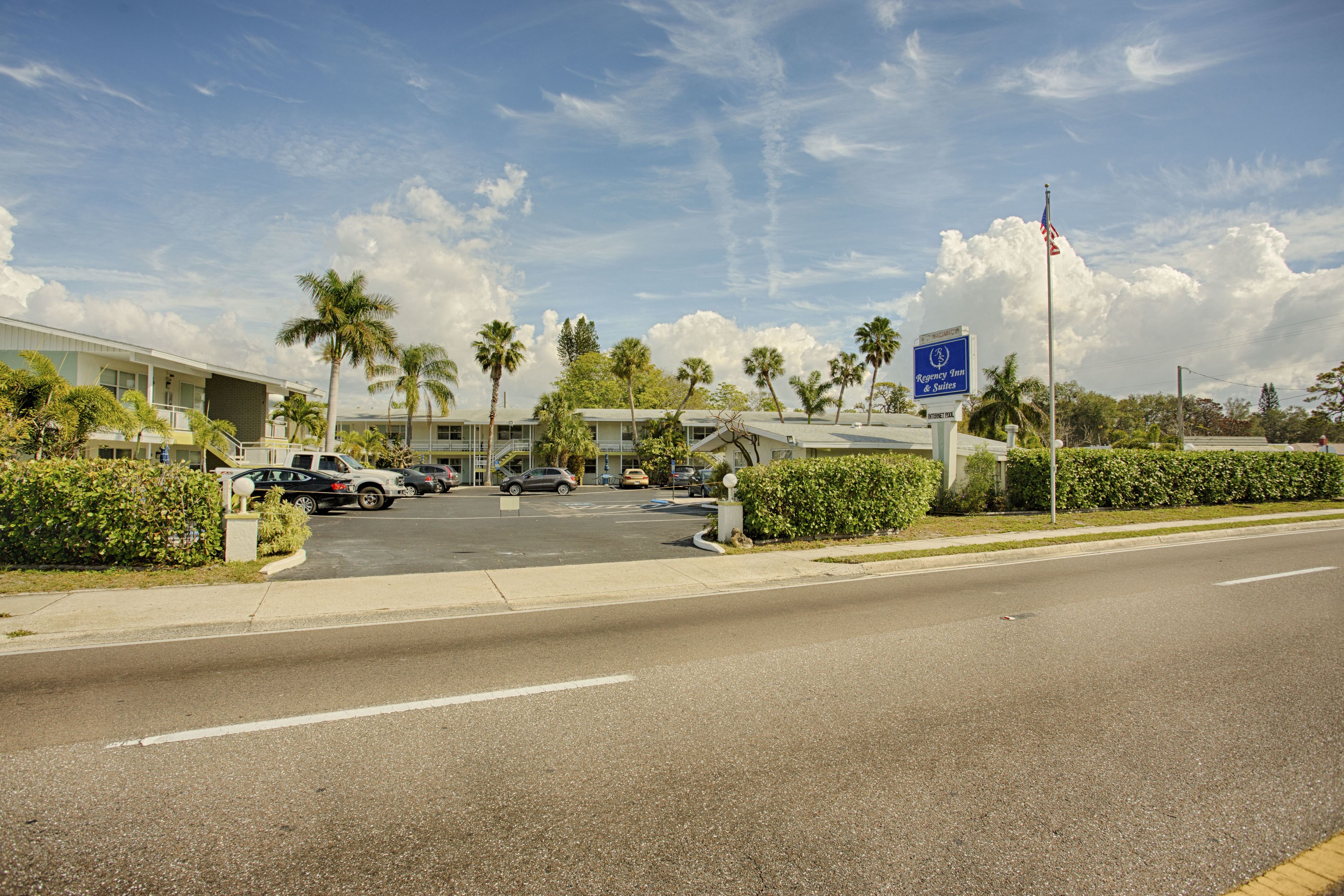 Photo - Regency Inn & Suites Sarasota