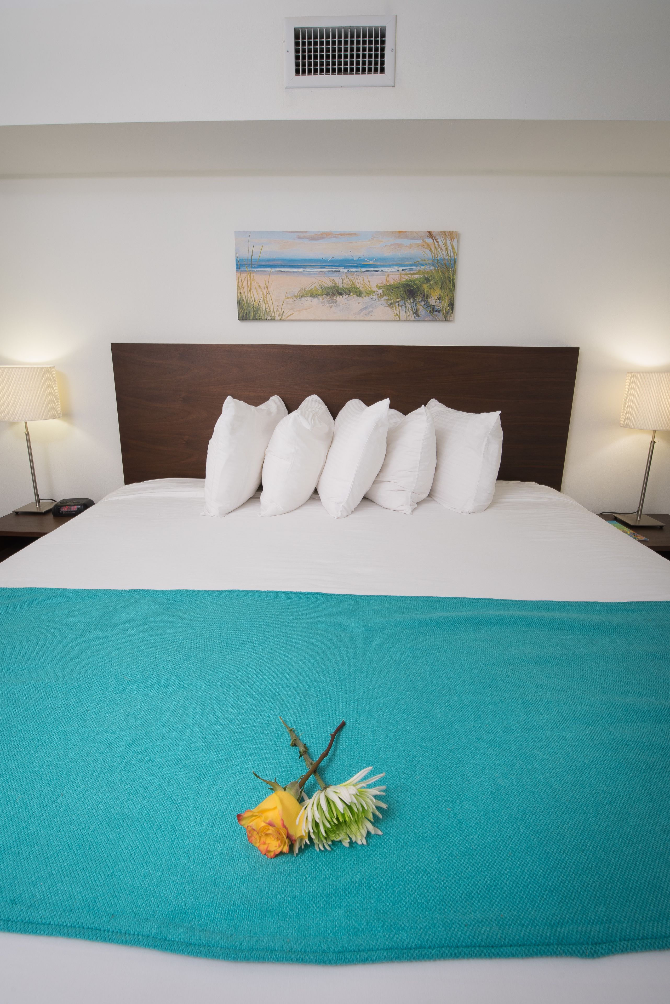 Nonsmoking King Suite | Premium bedding, free WiFi, bed sheets, wheelchair access