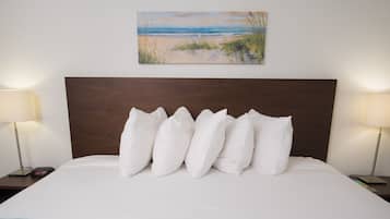 Nonsmoking King Suite | Premium bedding, free WiFi, bed sheets, wheelchair access