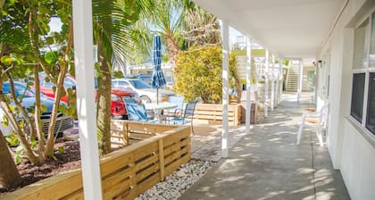 Regency Inn & Suites