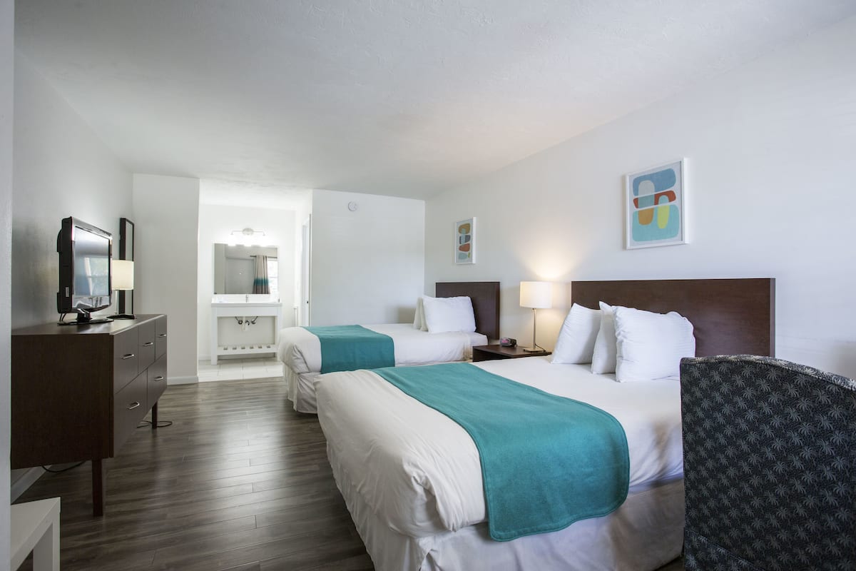Nonsmoking Double Room | Premium bedding, free WiFi, bed sheets, wheelchair access