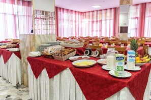 Desayuno buffet incluido todos los días