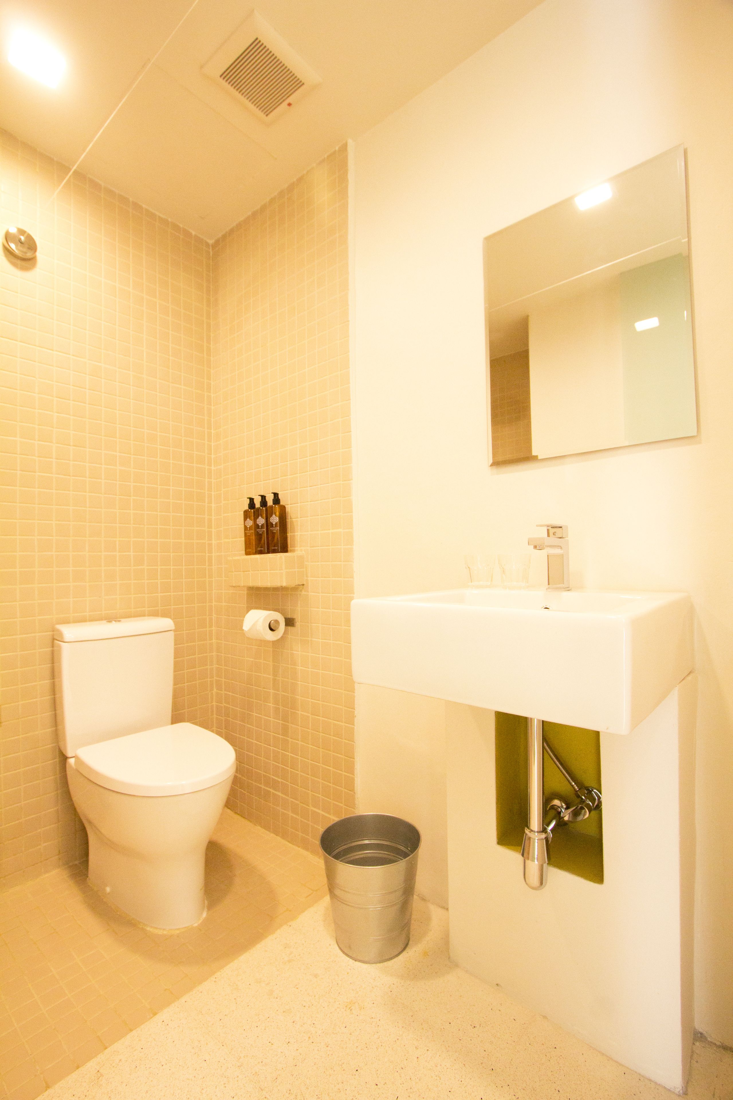 Photo - Lantern Hotel