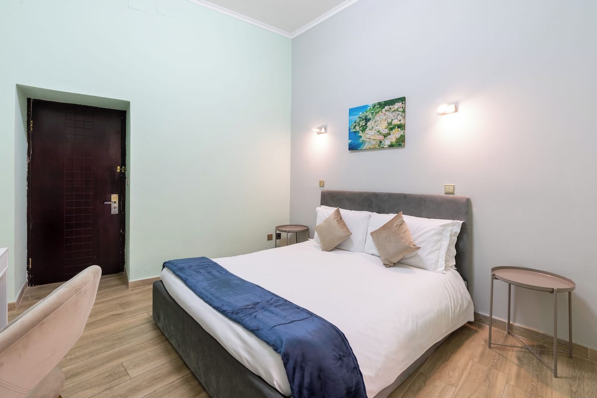 Habitación estándar | Caja de seguridad en la habitación, escritorio y insonorización