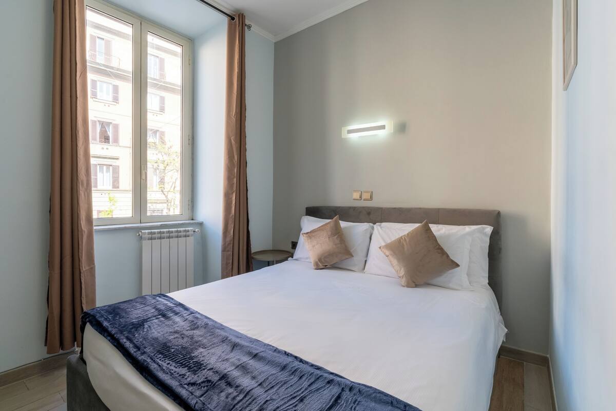 Chambre Économique | Couette en duvet d'oie, coffres-forts dans les chambres, bureau