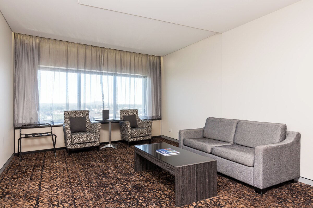 Calamvale Suites and Conference Centre