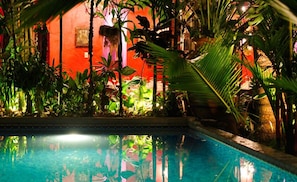 Outdoor pool, sun loungers