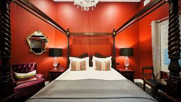 Traditionele kamer, 1 kingsize bed | Verduisterende gordijnen, geluiddichte muren