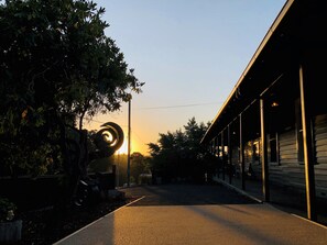 Front of property – evening/night - The Dudley Boutique Hotel (Hepburn Springs)
