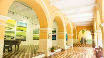 Sala de estar en el lobby