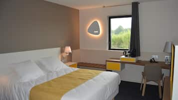 Double Room, 1 Double Bed | In-room safe, soundproofing, free cribs/infant beds, free WiFi