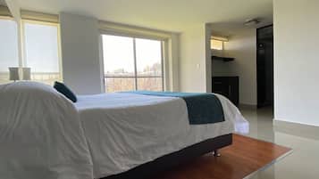 Exclusive Apartment | 2 bedrooms, in-room safe, individually decorated, individually furnished