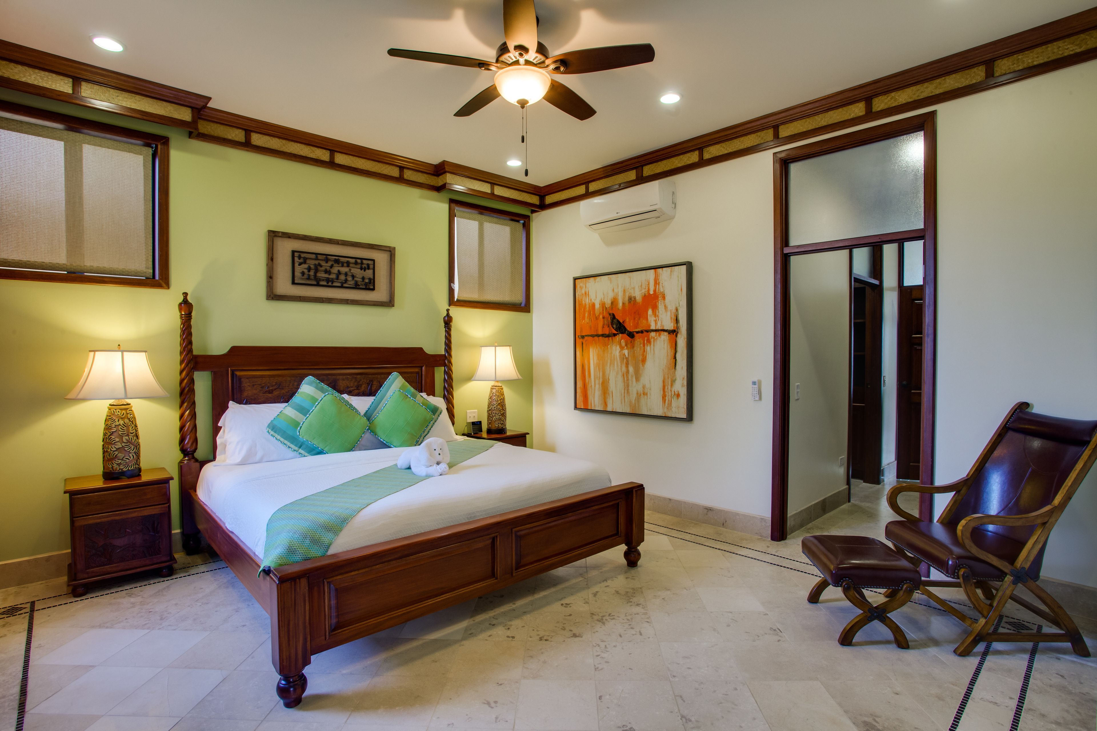 room | premium bedding, in-room safe, desk, iron/ironing board