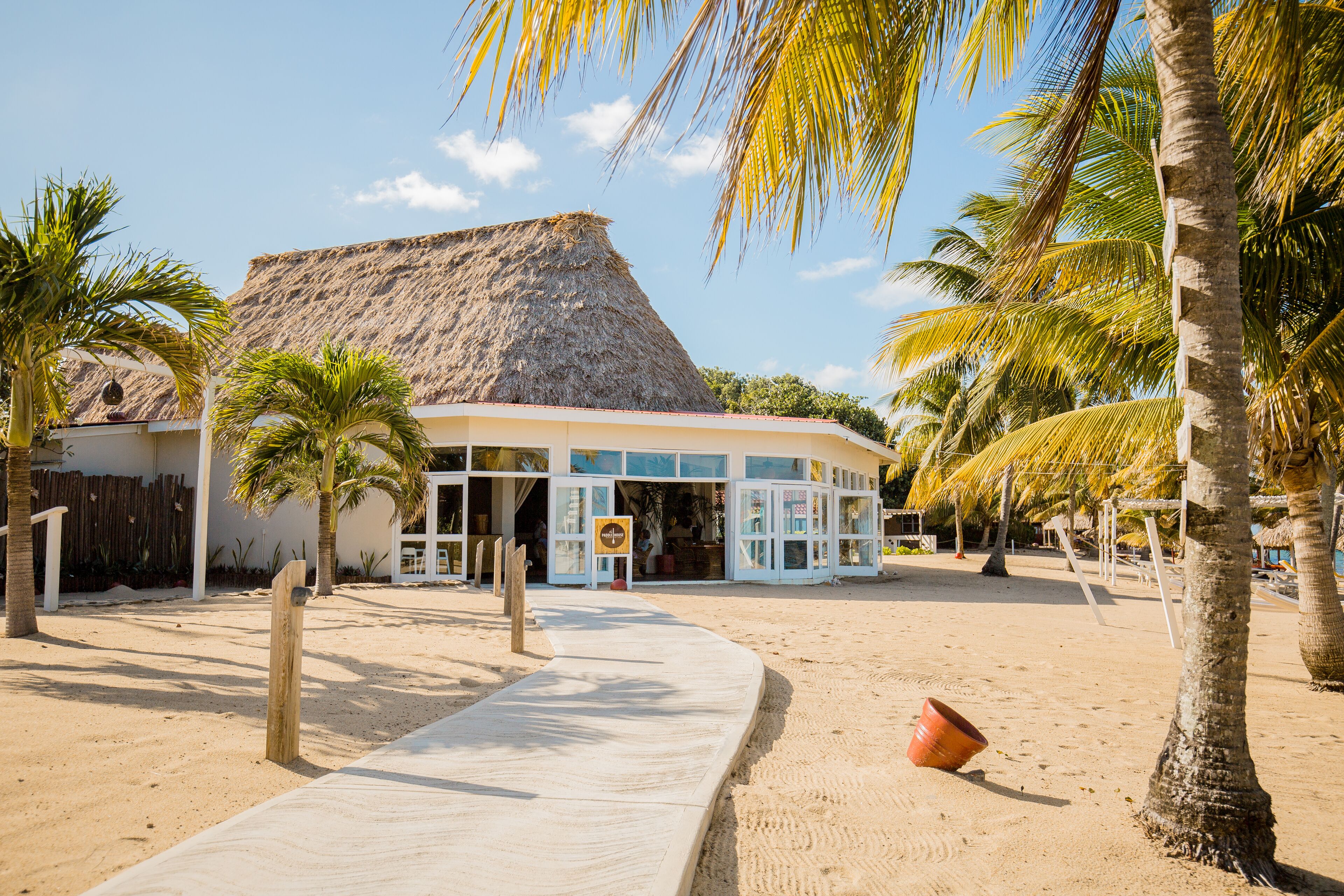 Se sirven desayunos, comidas, cenas y cocina internacional 