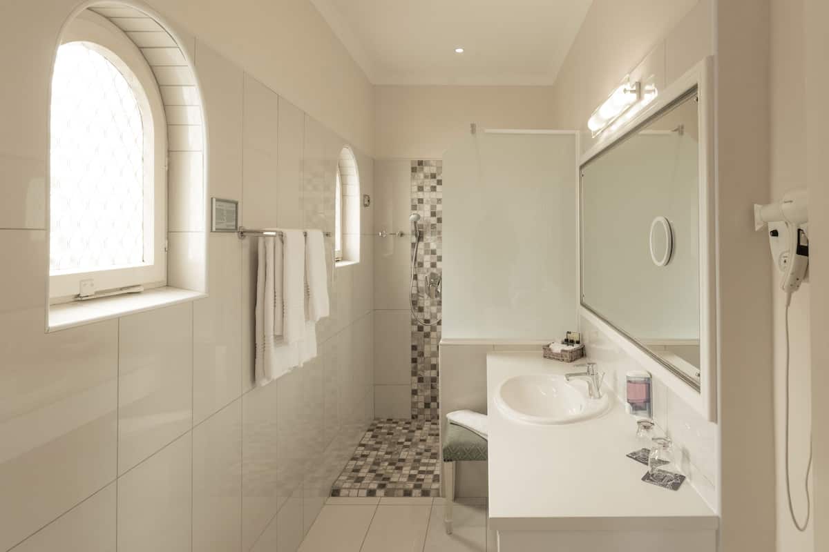 double or twin room, 1 bedroom | bathroom | free toiletries, hair dryer, towels