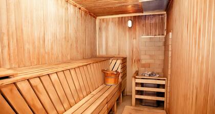 City Hotel Tien Shan