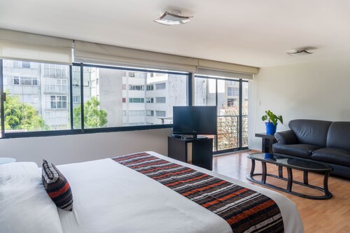 Grupo Kings Suites Platon 436