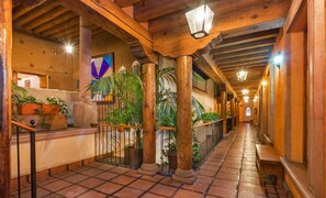 Hallway - Hotel Refugio del Angel (Patzcuaro)