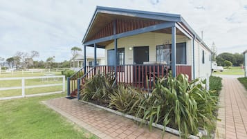 Cabaña clásica, 2 habitaciones, vistas al mar, frente al mar | Ropa de cama