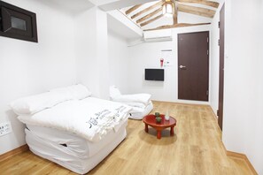 Rollaway beds, free WiFi