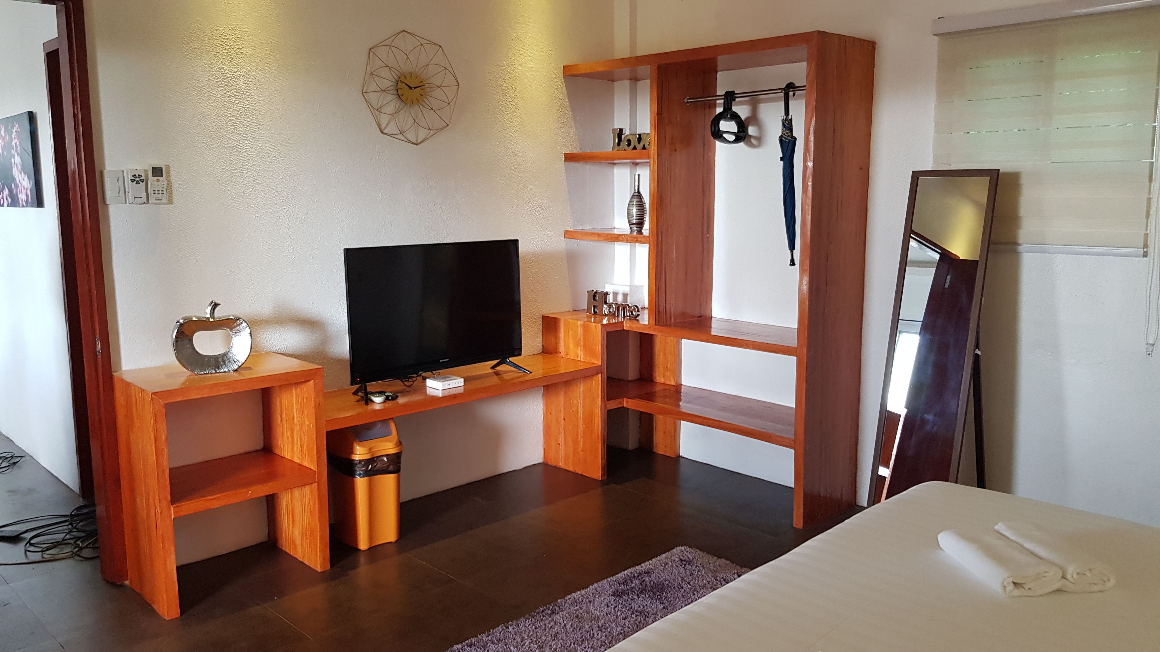 deluxe suite, 2 bedrooms, pool view | premium bedding, down duvets, memory-foam beds, minibar