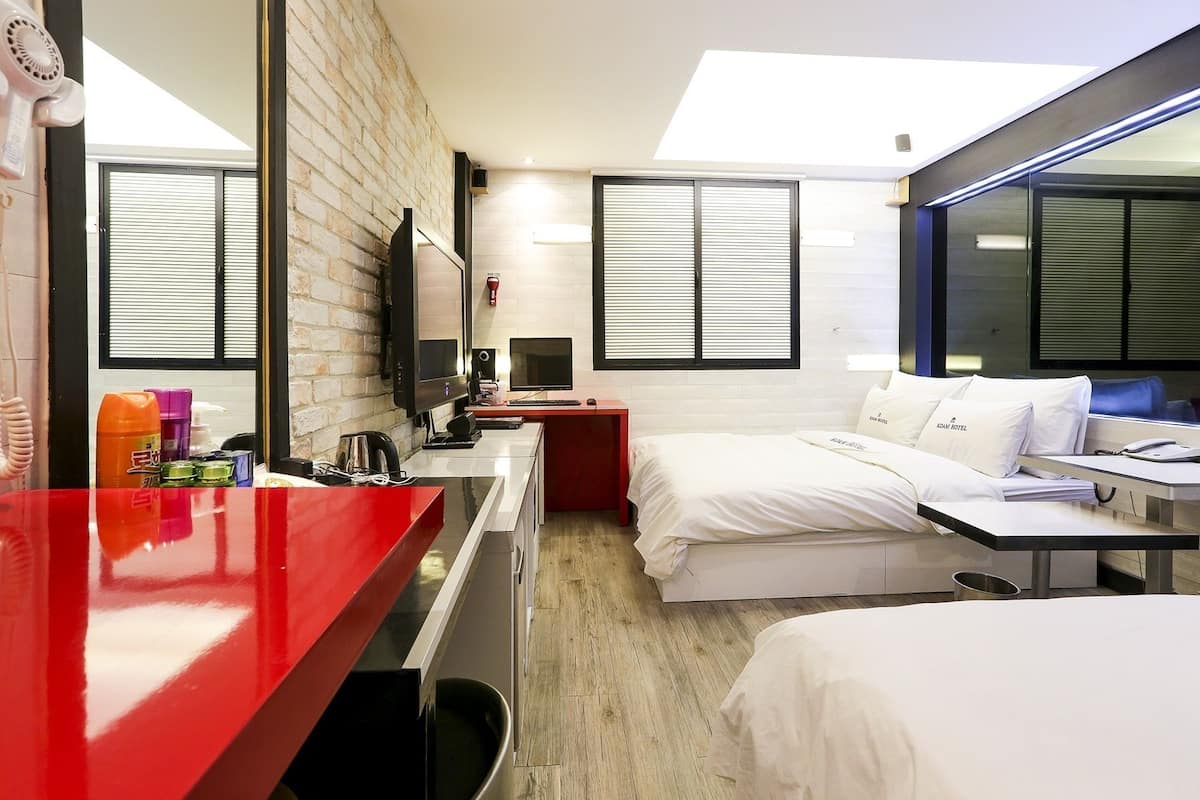 Twin Room | Free WiFi