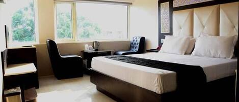 Coffres-forts dans les chambres, bureau, Wi-Fi gratuit