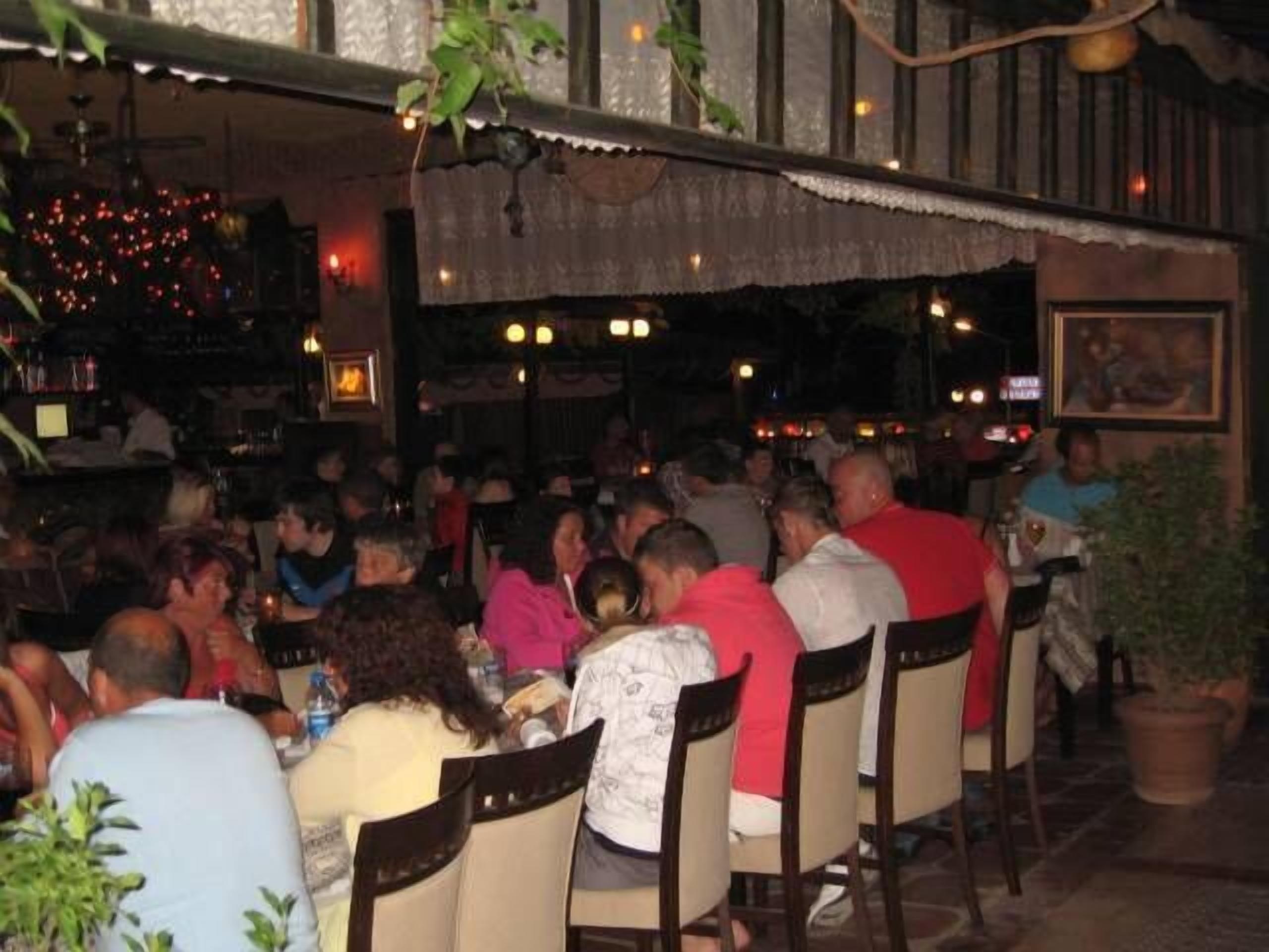 2 restaurants, breakfast, dinner served; mediterranean cuisine