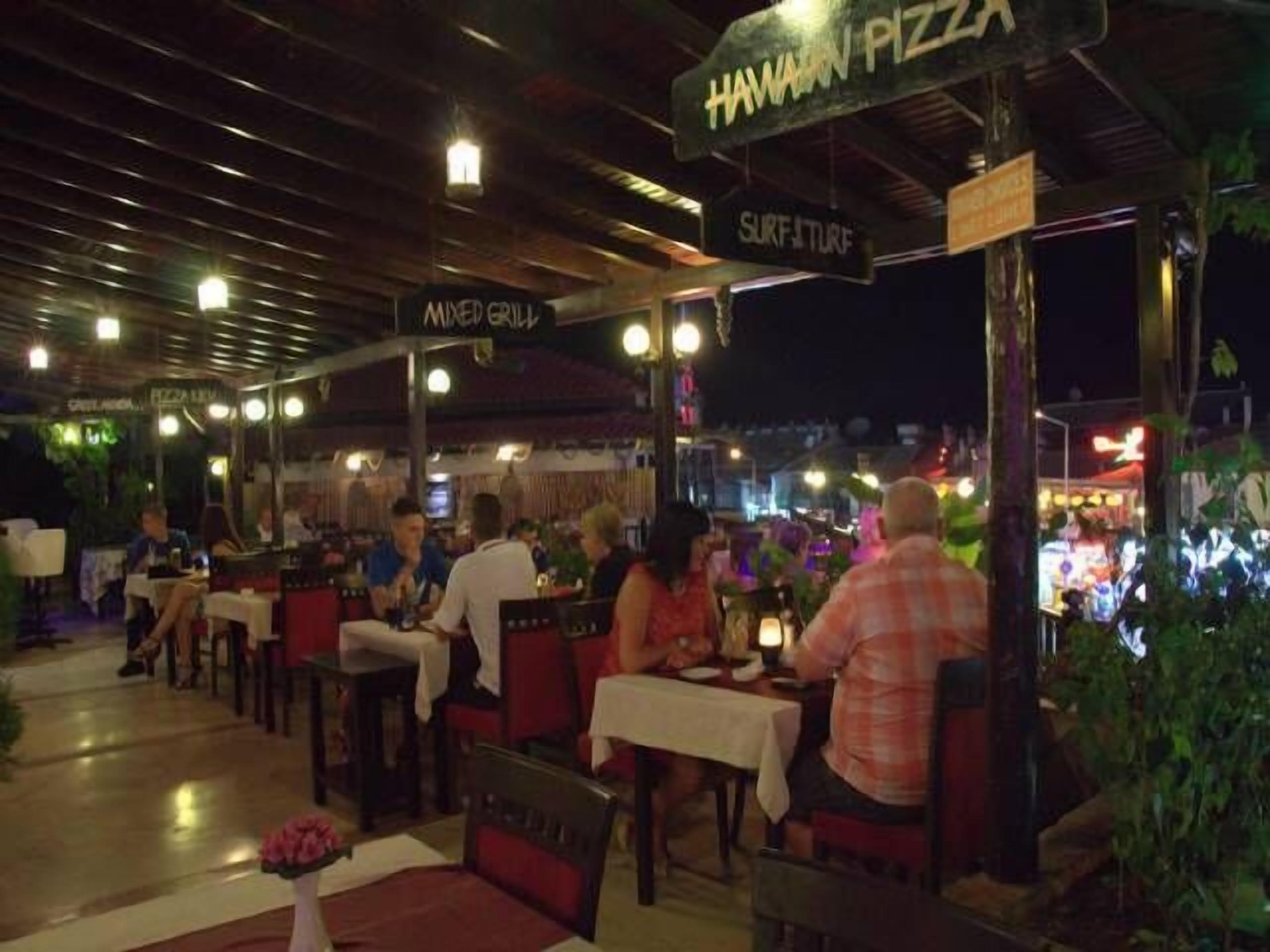 2 restaurants, breakfast, dinner served; mediterranean cuisine