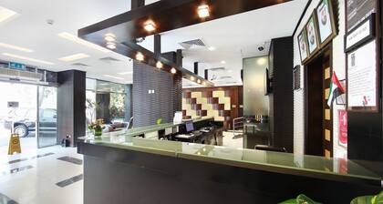 Manhattan Avenue Hotel