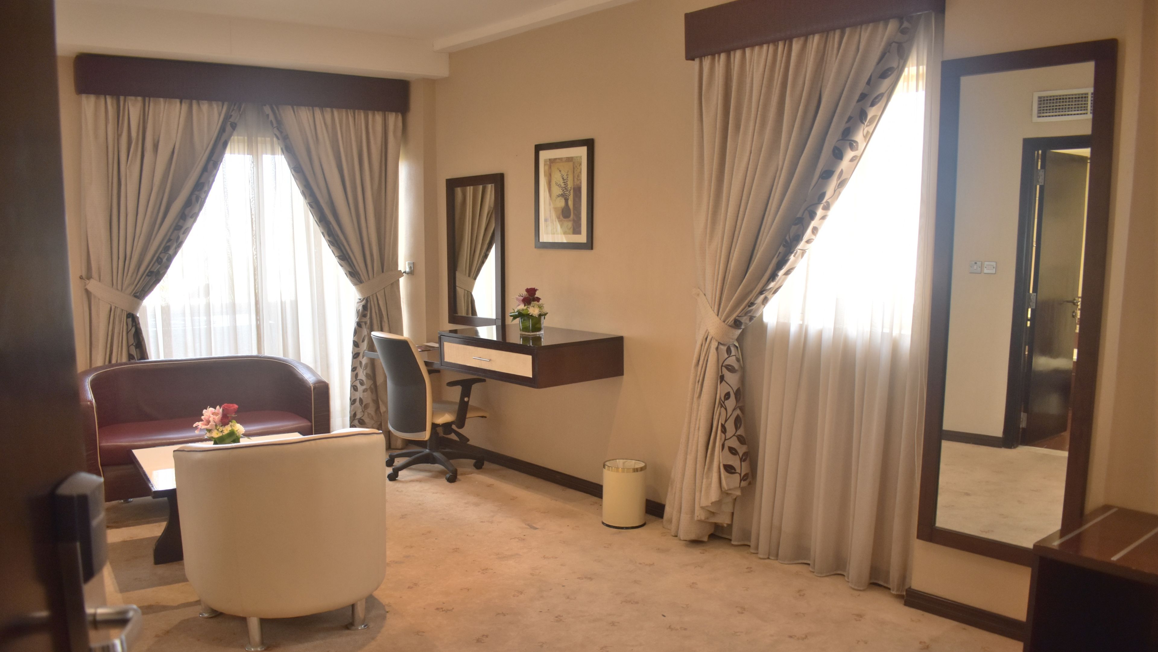 Photo - Manhattan Avenue Hotel