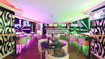 Bar (en la propiedad)