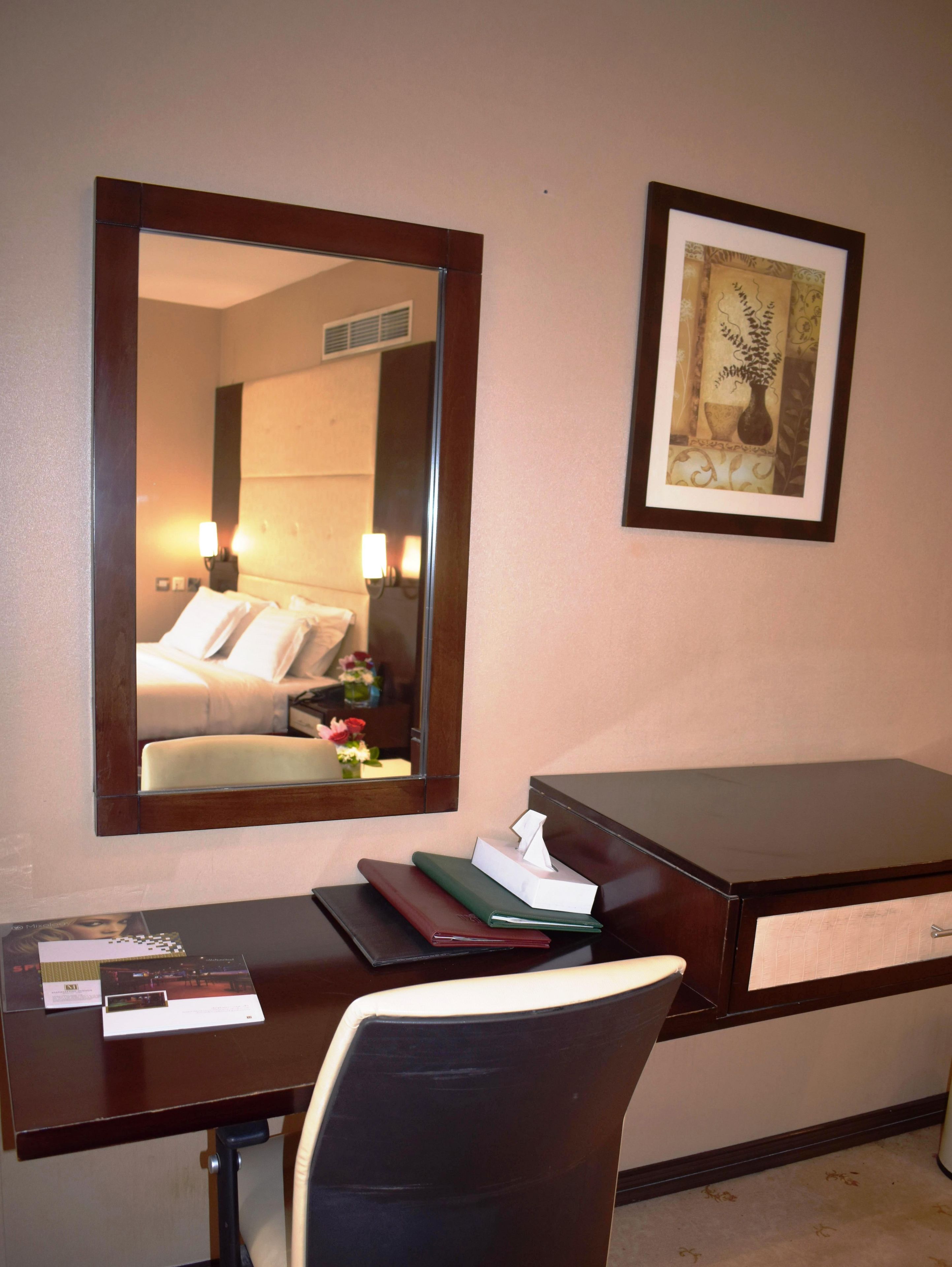 Photo - Manhattan Avenue Hotel