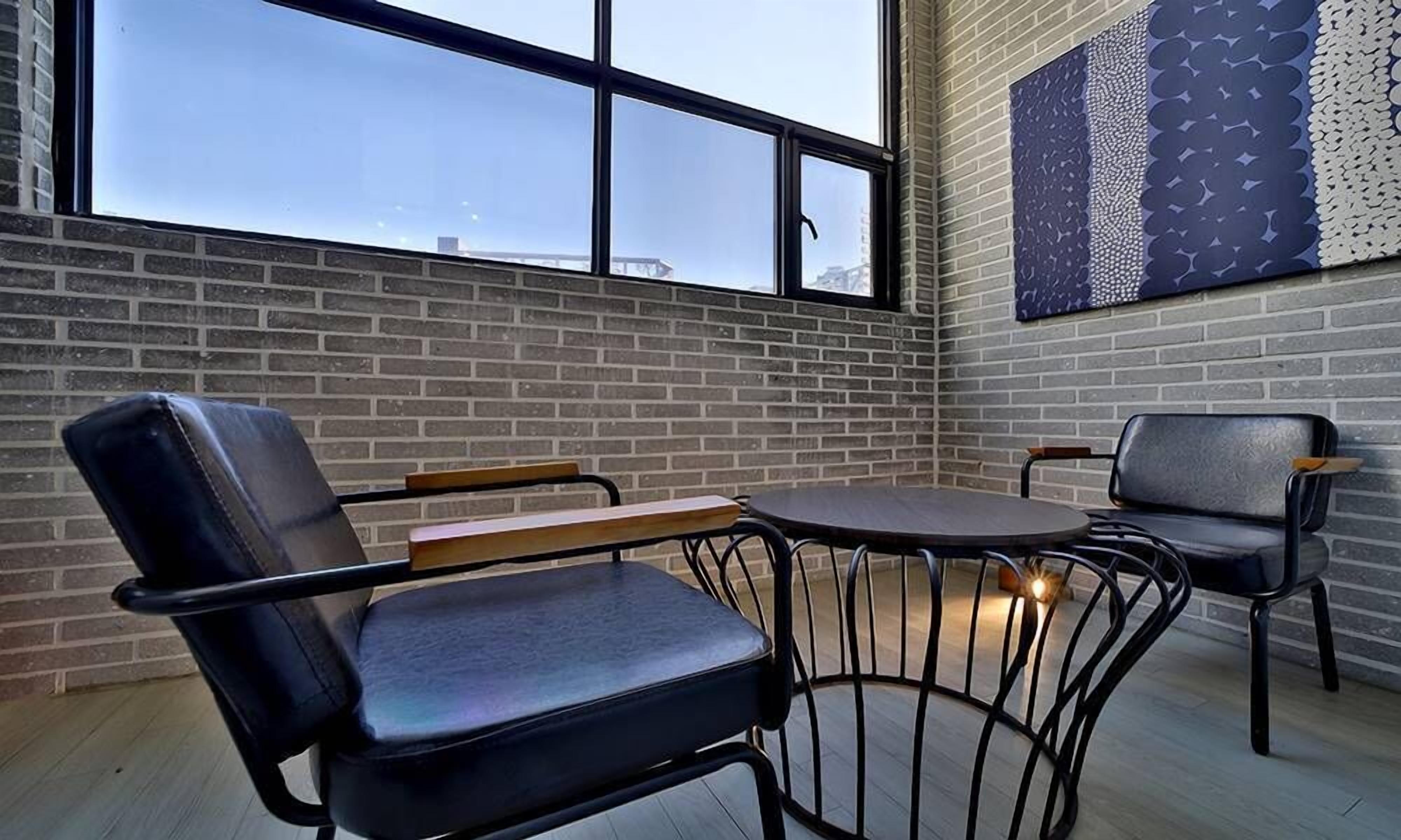 suite room (check-in time 6pm) | 1 bedroom, individually decorated, individually furnished, desk