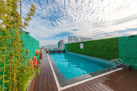 Outdoor pool, sun loungers