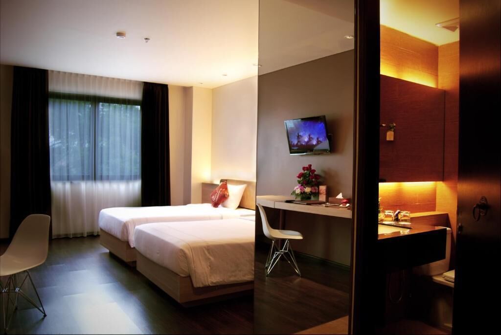 minibar, in-room safe, desk, soundproofing