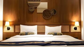 Minibar, in-room safe, desk, soundproofing