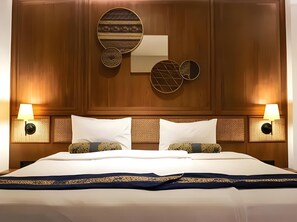 Minibar, in-room safe, desk, soundproofing