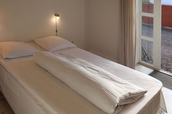Single Room, Kitchenette | Iron/ironing board, free WiFi, bed sheets