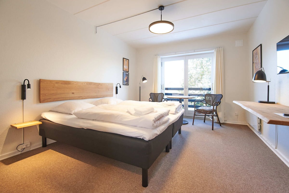 1 slaapkamer, een strijkplank/strijkijzer, gratis wifi, beddengoed