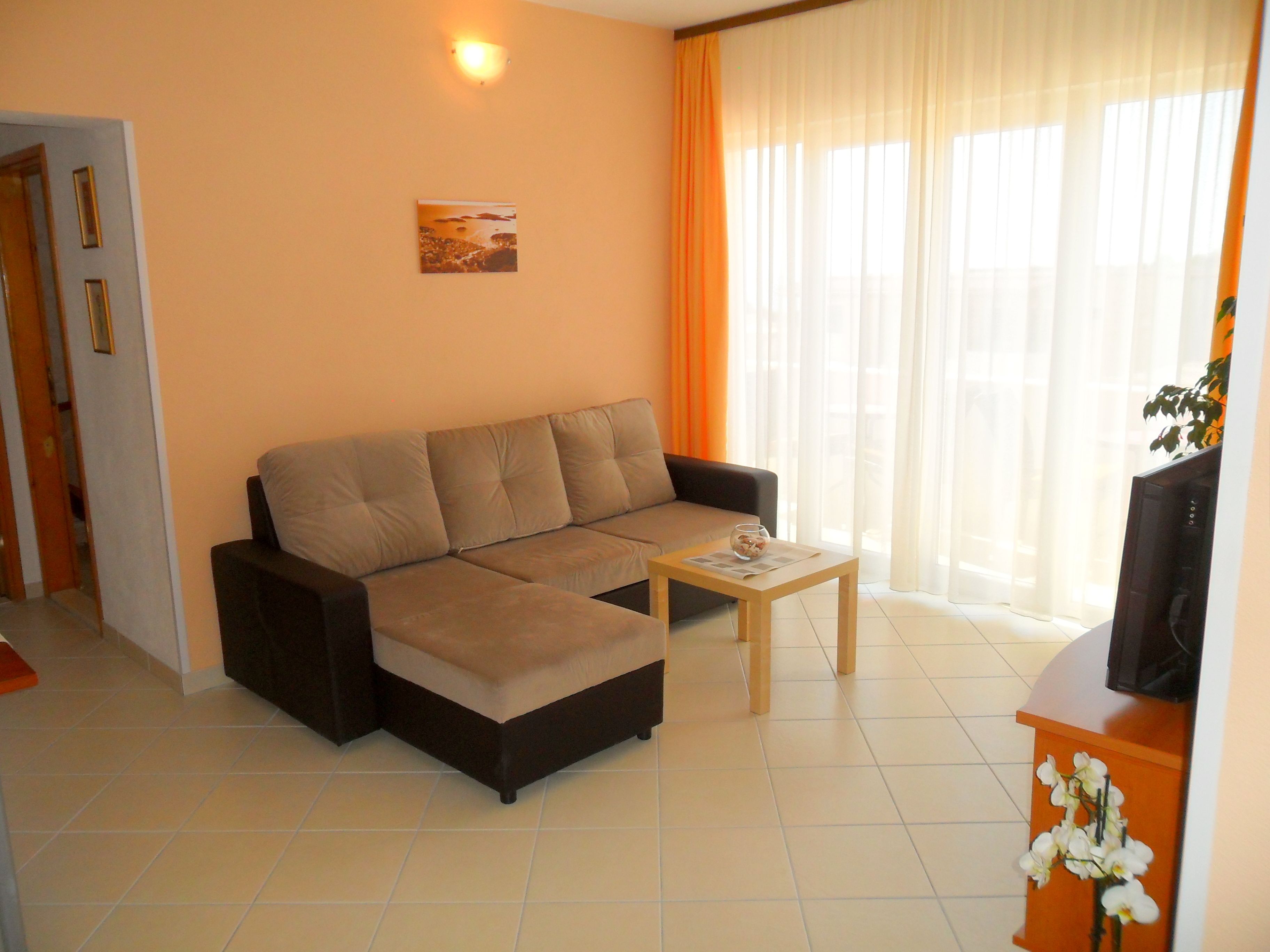 Superior Apartment, 2 Bedrooms, Balcony, Sea View | Living room | Flat-screen TV