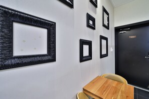 Premium bedding, individually decorated, desk, laptop workspace - Hotel ARA - Busan Haeundae (Busan)