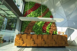 Reception - Maxone Hotels at Malang (Malang)