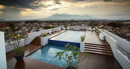 Maxone Hotels at Malang